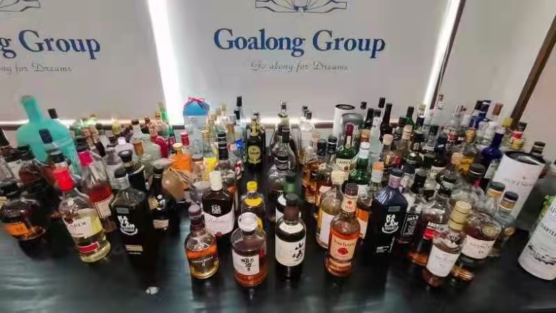 Fejr varmt den perfekte afslutning på den tredje fase af "International Liquor Taster Course" fra Goalong Group